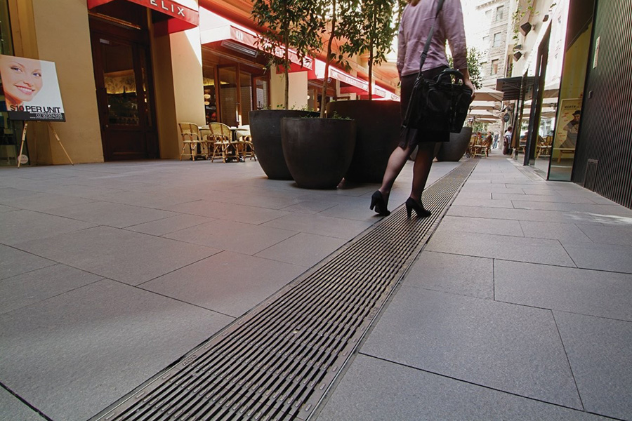 ACO KlassikDrain Iron Heelsafe® Antislip